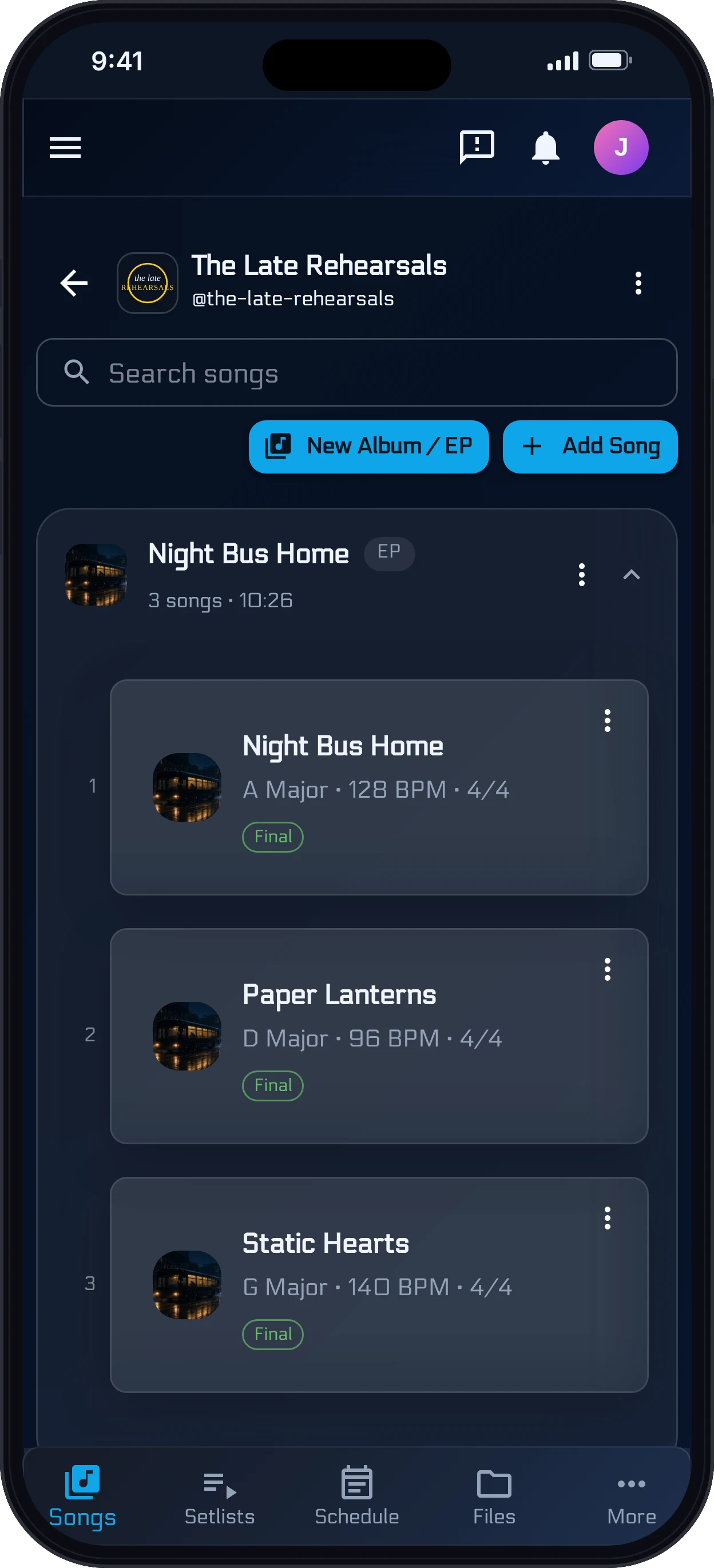 Invite once. Everyone has everything. on mobile