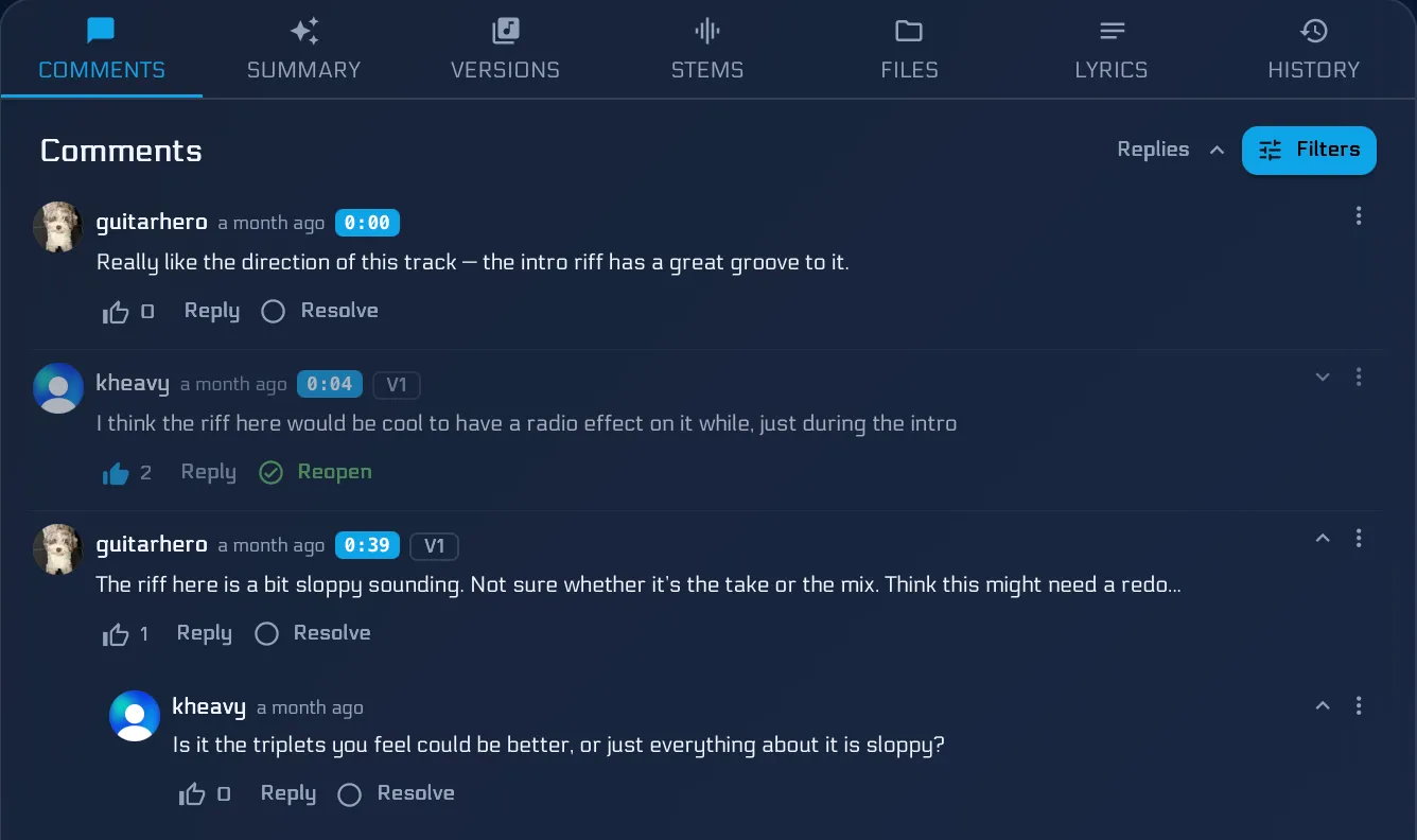 Comment panel with timestamped pins