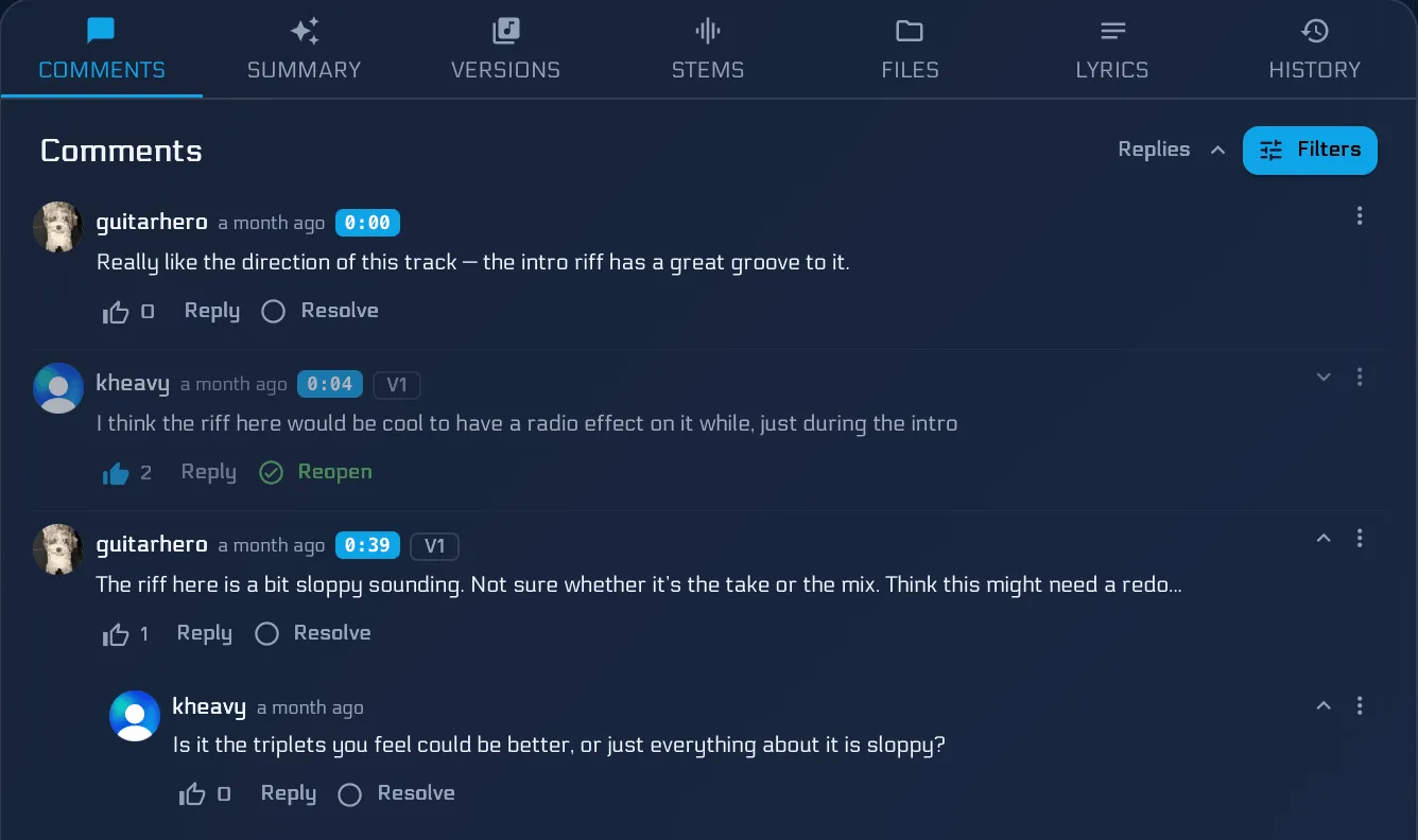 Comment panel with timestamped pins